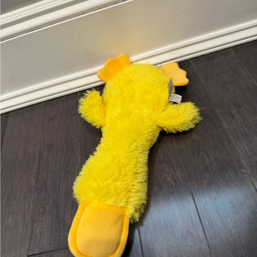 NWOT Yellow Crinkle Plush Platypus Duck Medium Size Floppy Dog Pet Toy